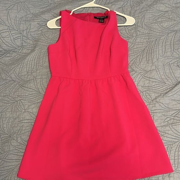 French connection, Elegant Pink Sleeveless Boat-Neck Dress size 4 new condition. - Picture 7 of 10